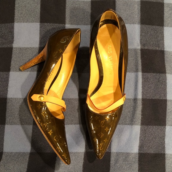 Louis Vuitton Patent Leather Heels - Picture 3 of 8